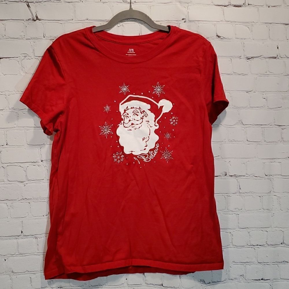 Holiday Time red Santa believe t shirt